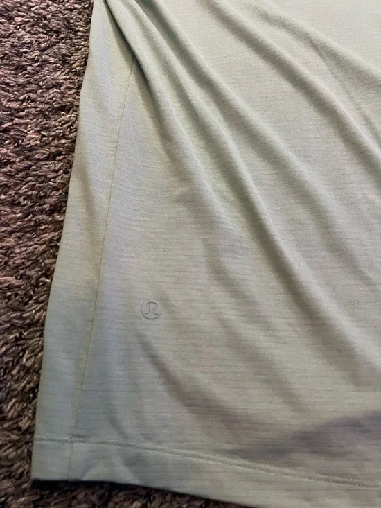 lululemon athletica Men's Pale Green Performance Polo - Picture 3 of 5